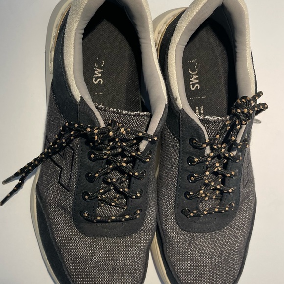 TOMS Tennis Shoes Arroyo Athletic Sneakers Lace‎ Up Navy Blue & Cream Woman Sz 7 - Picture 3 of 8